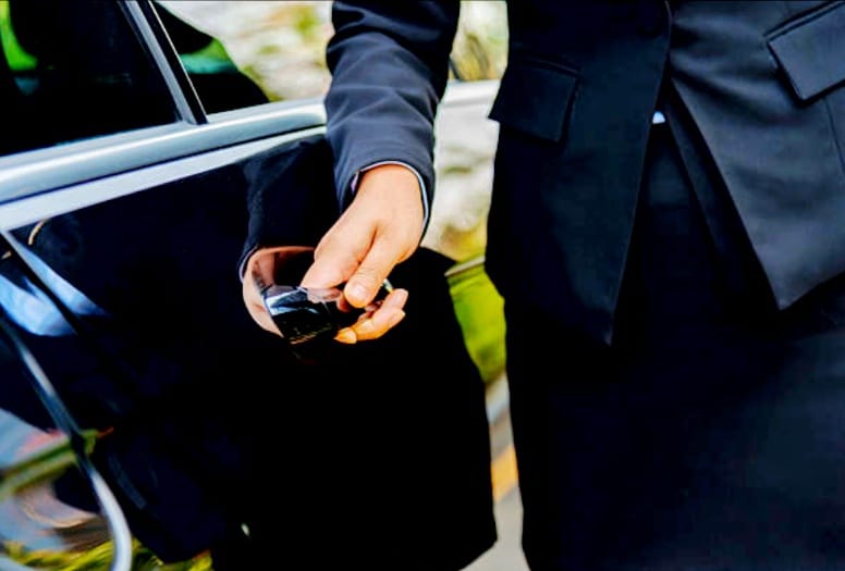 Limousine/Corporate Chauffeurs